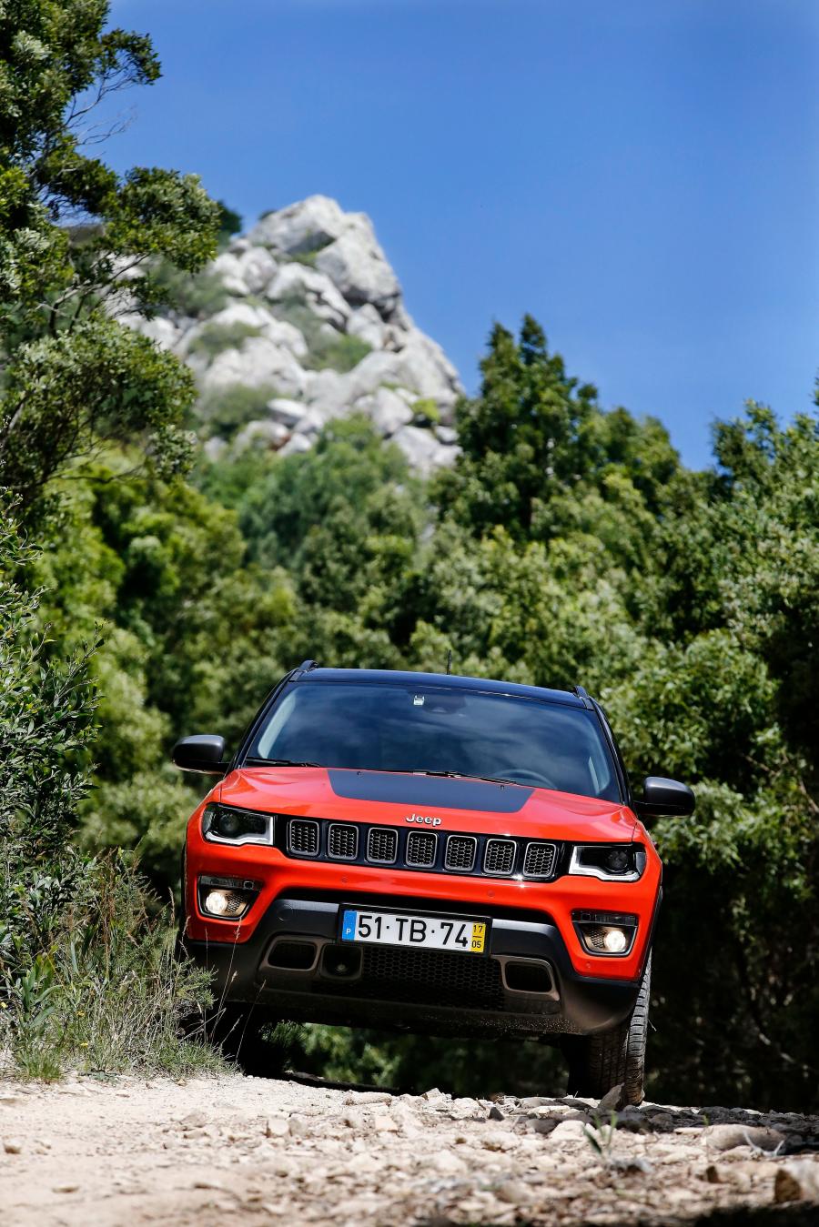  Jeep Compass Trailhawk 2017 года  (WW) (фото 15 из 36)